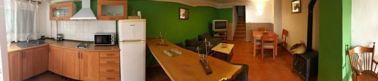 La casita Santa Bárbara Guest House Macastre Bagian luar foto